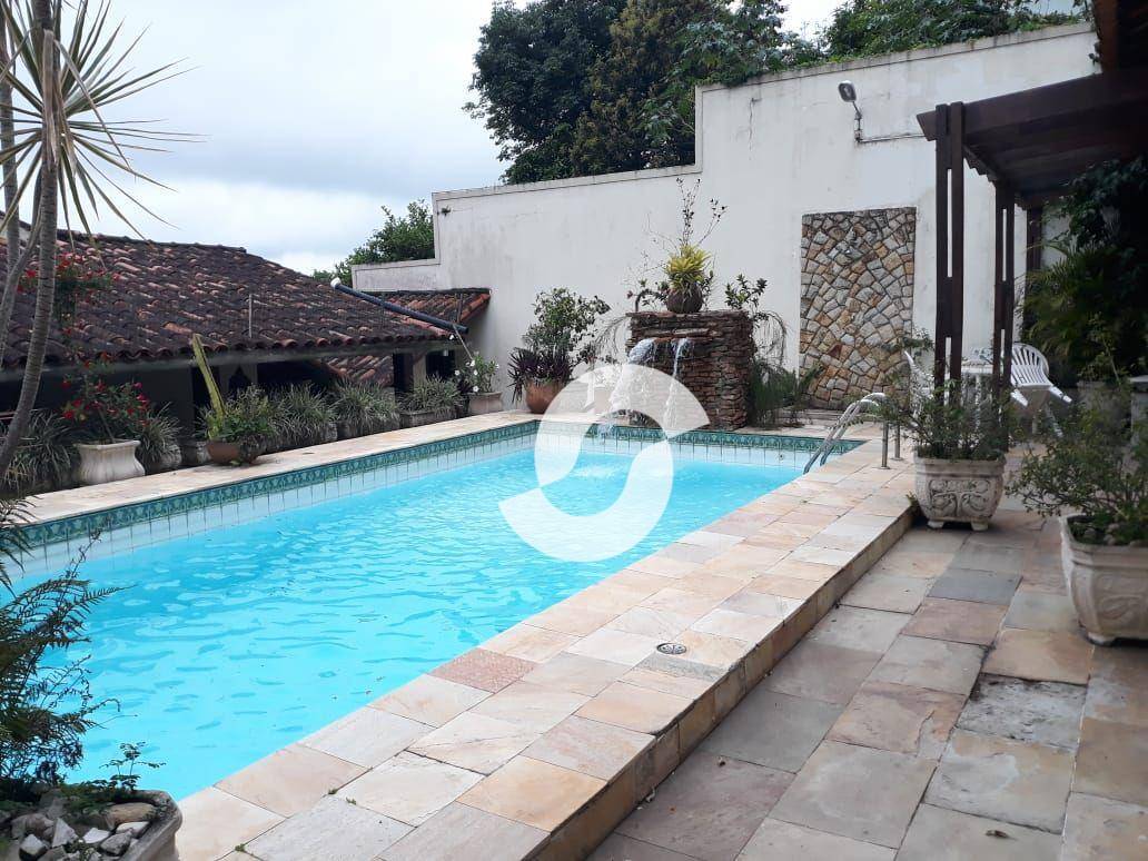 Casa à venda com 4 quartos, 271m² - Badu,Niterói