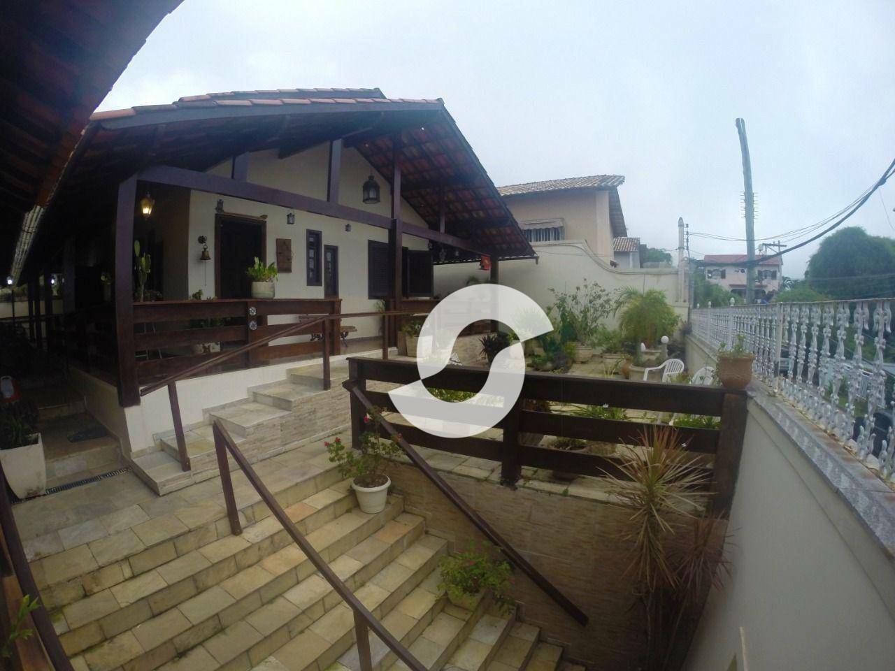 Casa à venda com 4 quartos, 271m² - Badu,Niterói