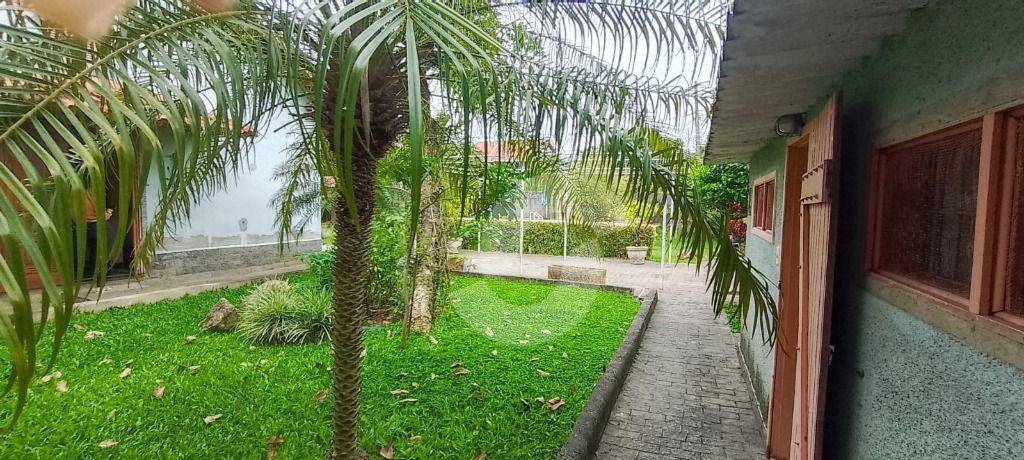 Casa à venda com 3 quartos, 218m² - Loteamento Maravista,Niterói