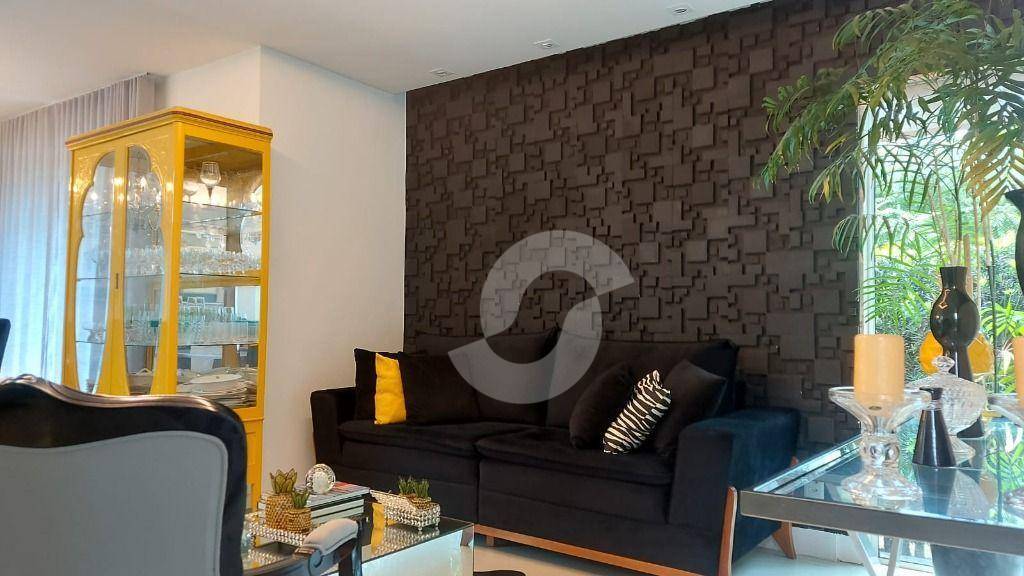 Casa à venda com 3 quartos, 300m² - Vila Progresso,Niterói