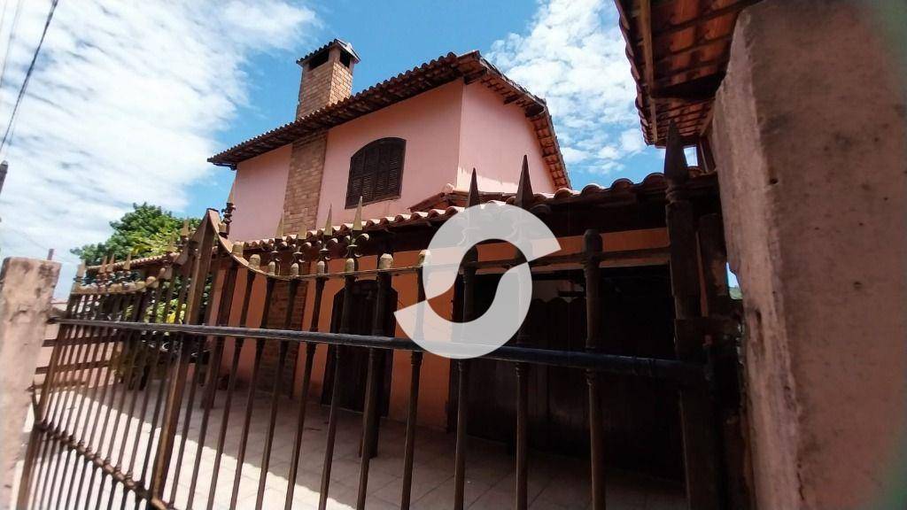 Casa à venda com 5 quartos, 605m² - São Francisco,Niterói