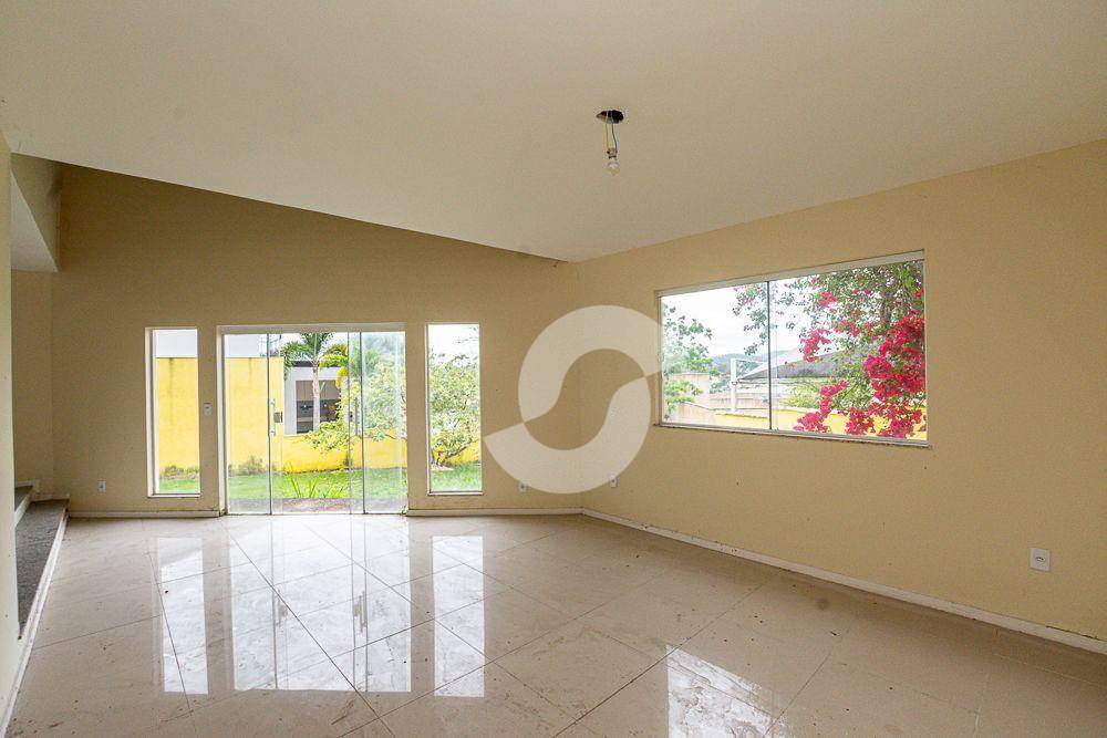 Casa à venda com 3 quartos, 126m² - Matapaca,Niterói