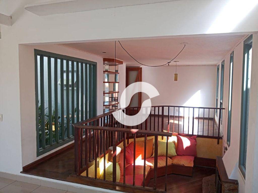 Casa à venda com 4 quartos, 312m² - Mata Paca,Niterói