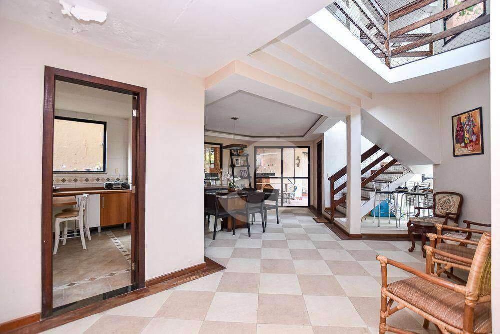 Casa à venda com 4 quartos, 180m² - Badu,Niterói