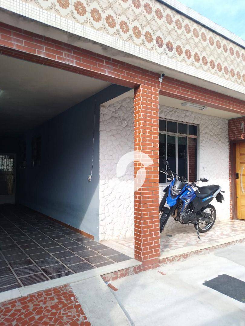  - Casa com 3 quartos  em Niterói
