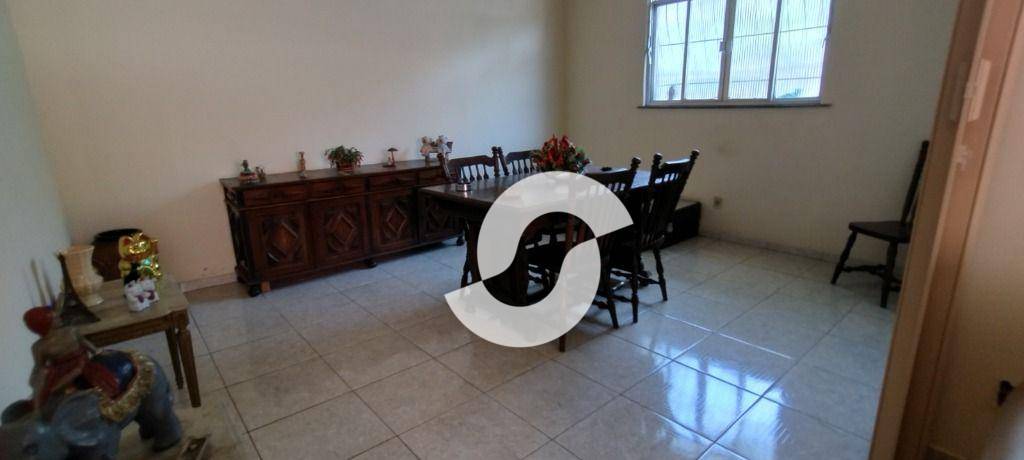 Casa à venda com 4 quartos, 160m² - Santa Rosa,Niterói