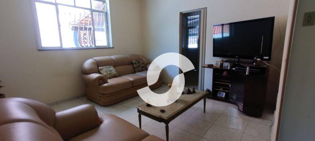 Casa à venda com 4 quartos, 160m² - Santa Rosa,Niterói