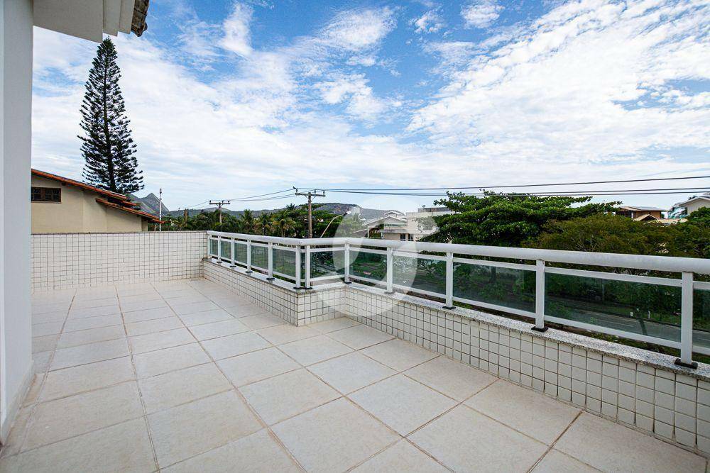 Casa à venda com 4 quartos, 350m² - Camboinhas,Niterói