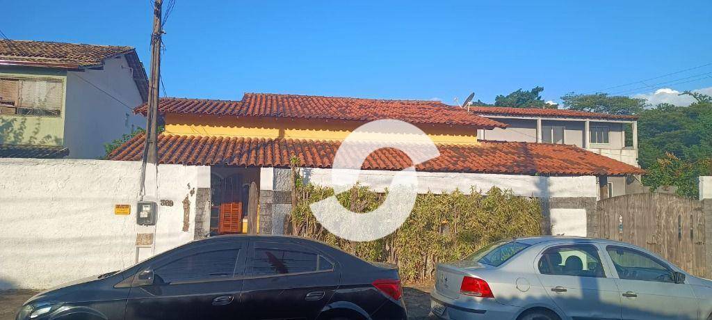 Casa à venda com 5 quartos, 250m² - Itaipu,Niterói
