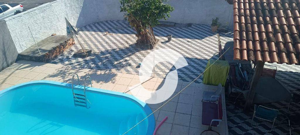 - Casa com 5 dormitórios à venda, 250 m² por R$ 750.000,00 - Itaipu - Niterói/RJ