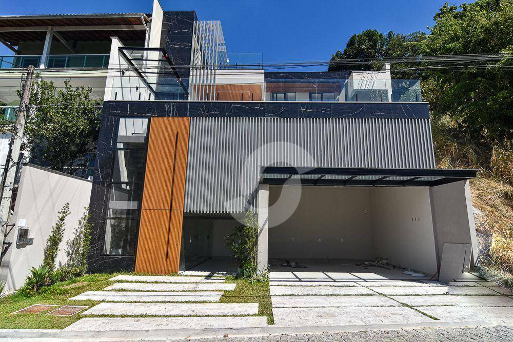 Casa à venda com 4 quartos, 470m² - Charitas,Niterói