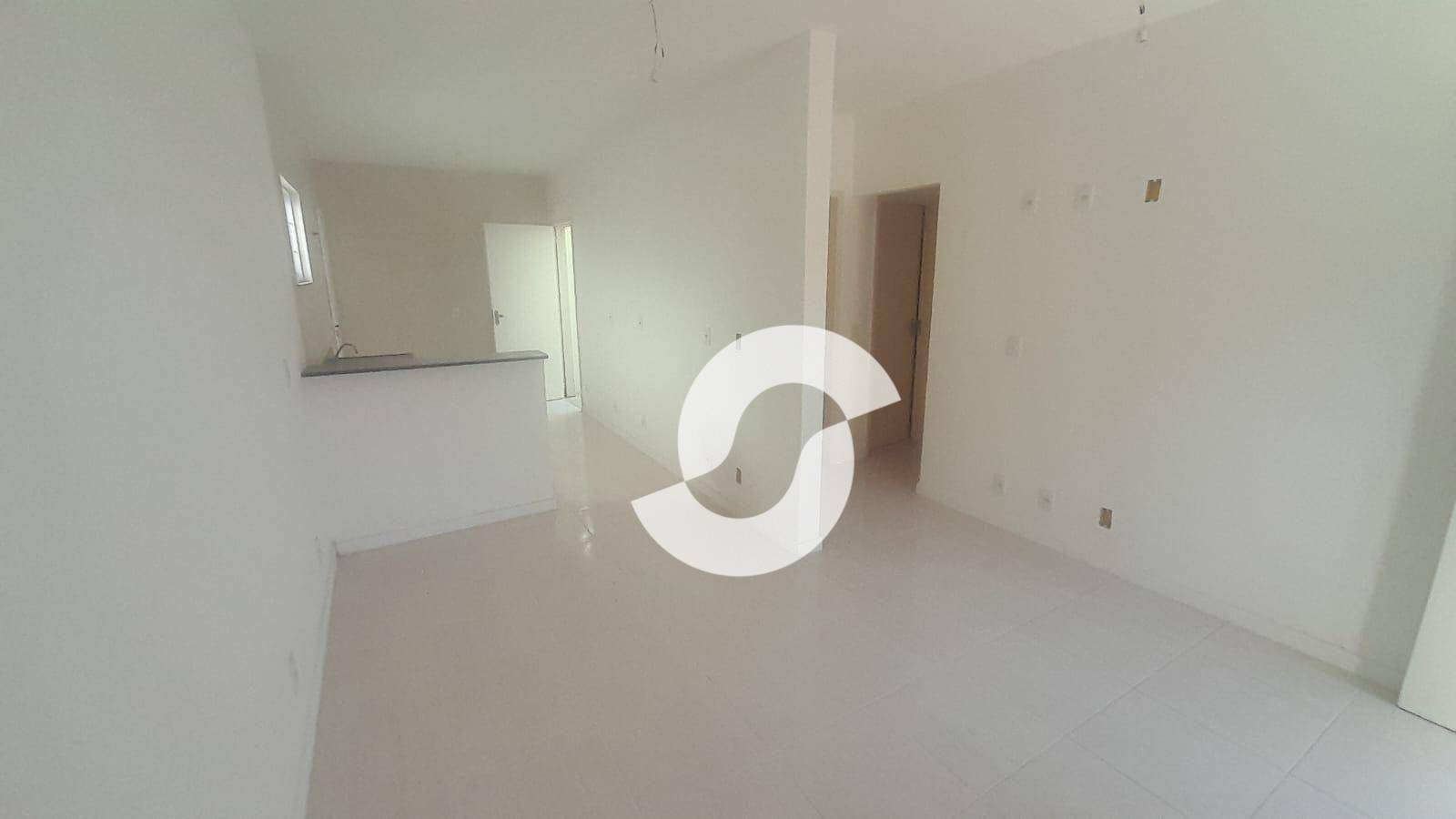 Casa à venda com 2 quartos, 56m² - Sape,Niterói