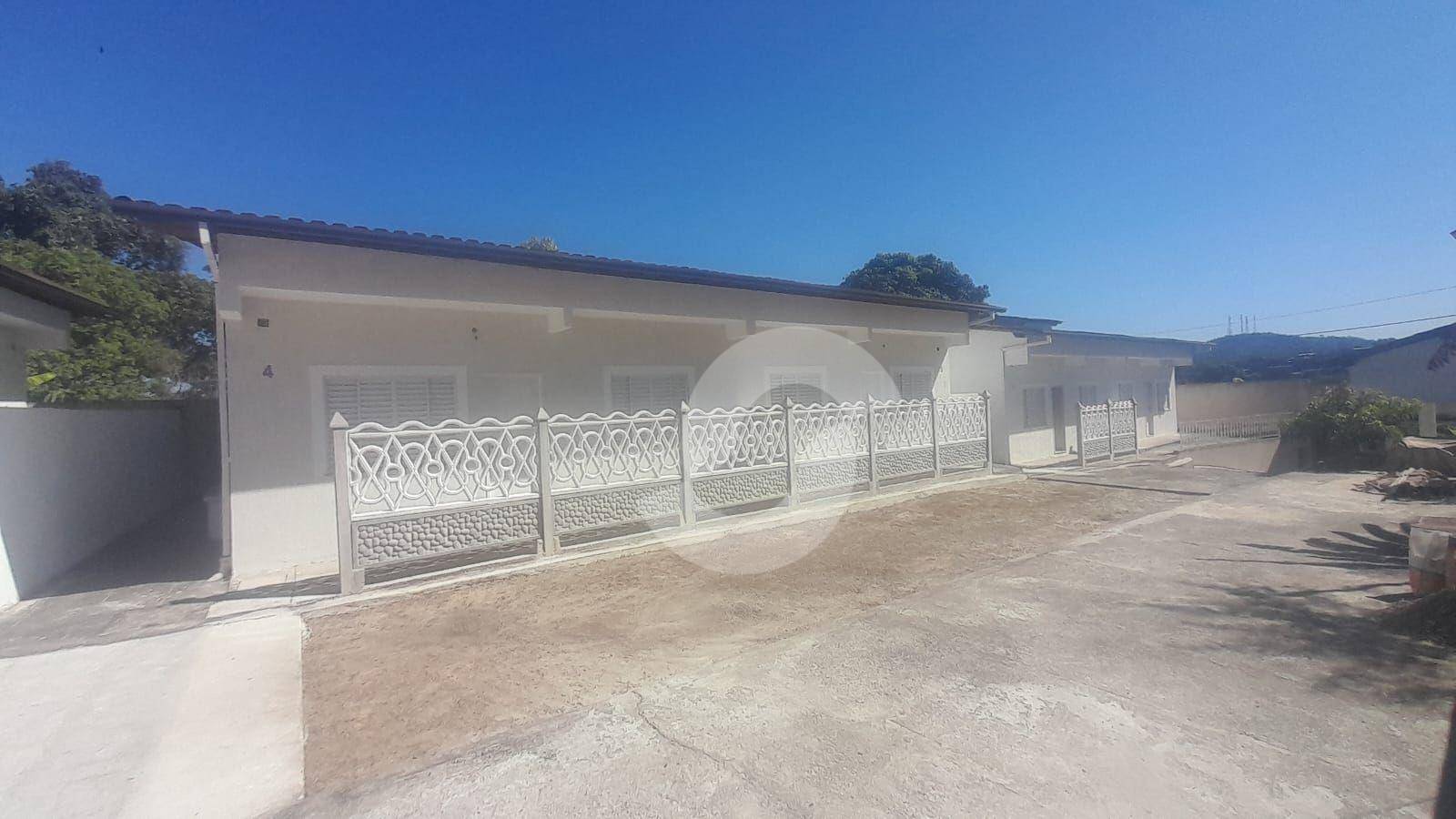  - Casa com 2 dormitórios à venda, 56 m² por R$ 275.000,00 - Sape - Niterói/RJ