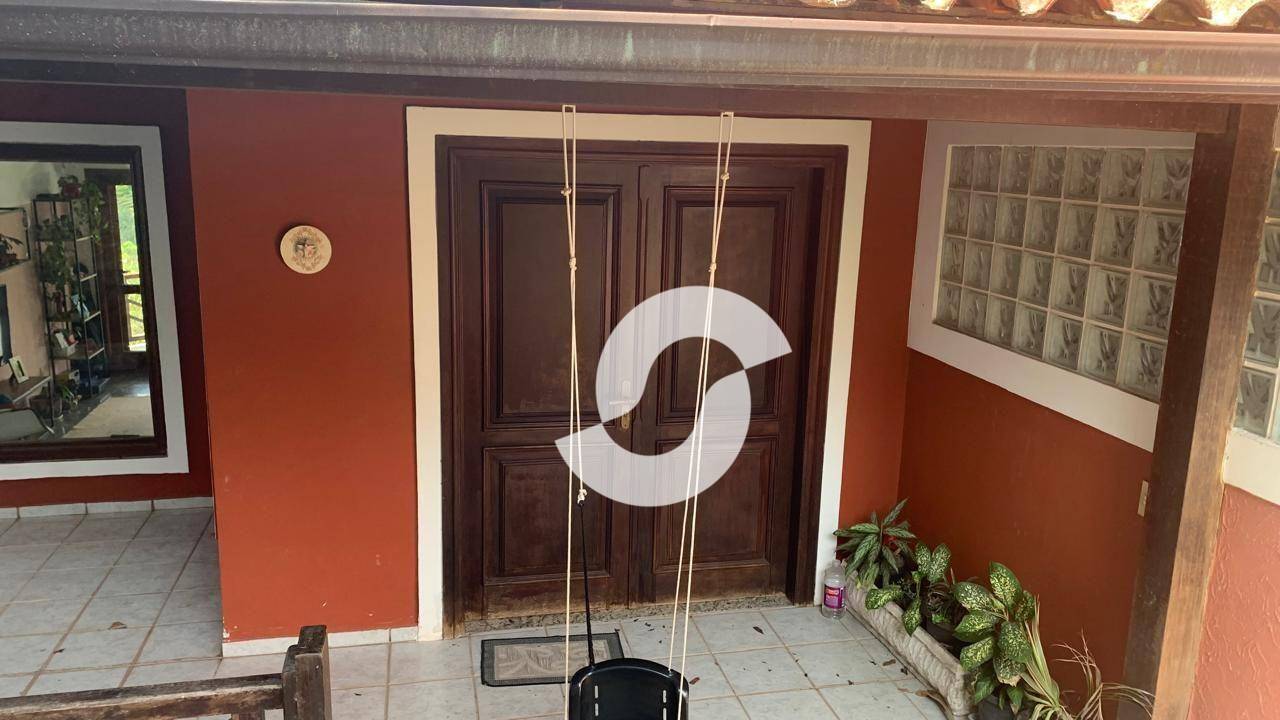 Casa à venda com 4 quartos, 250m² - Pendotiba,Niterói