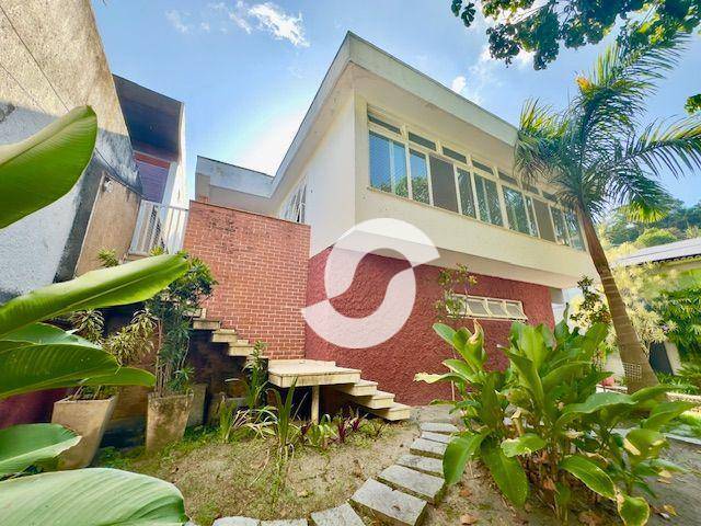  - Casa com 3 dormitórios à venda, 299 m² por R$ 2.700.000,00 - São Francisco - Niterói/RJ