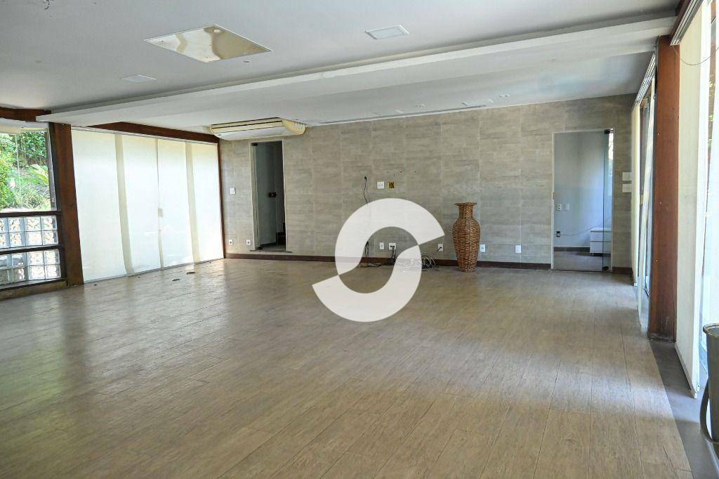  - Casa com 4 dormitórios à venda, 401 m² por R$ 2.100.000 - Pendotiba - Niterói/RJ