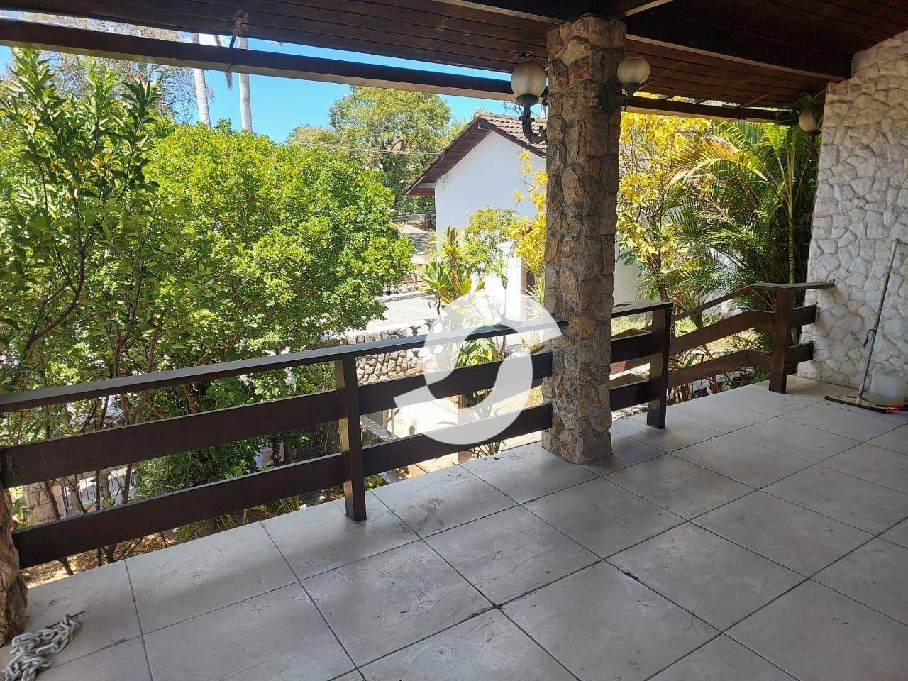  - Casa com 4 dormitórios à venda, 400 m² por R$ 920.000,00 - Maria Paula - Niterói/RJ