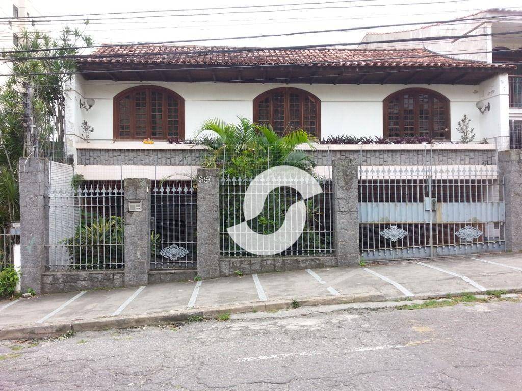 Casa à venda com 4 quartos, 380m² - Vital Brasil,Niterói