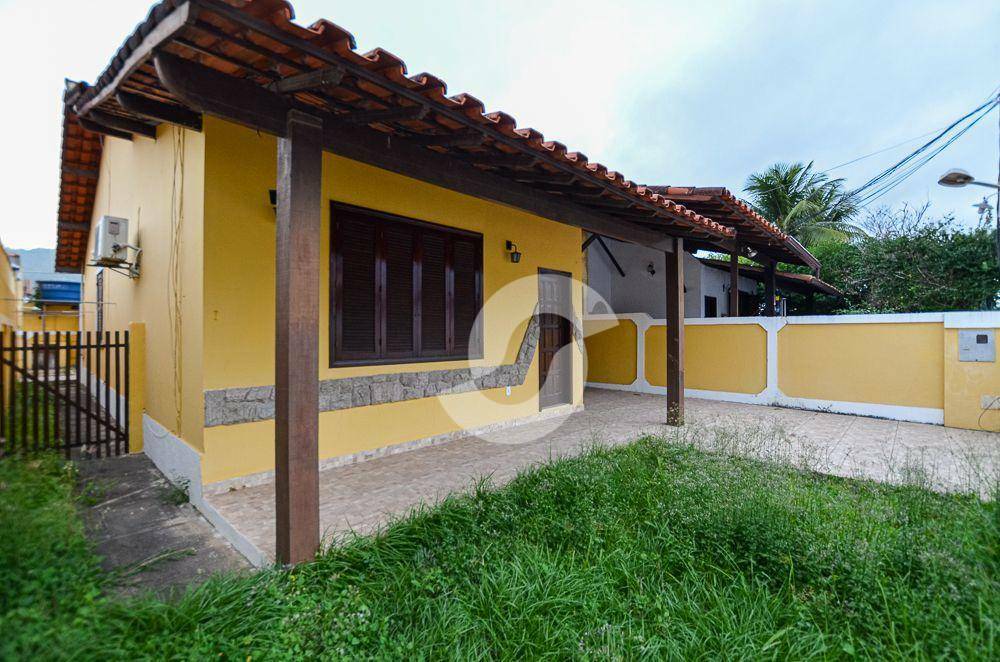 Casa à venda com 3 quartos, 243m² - Itaipu,Niterói
