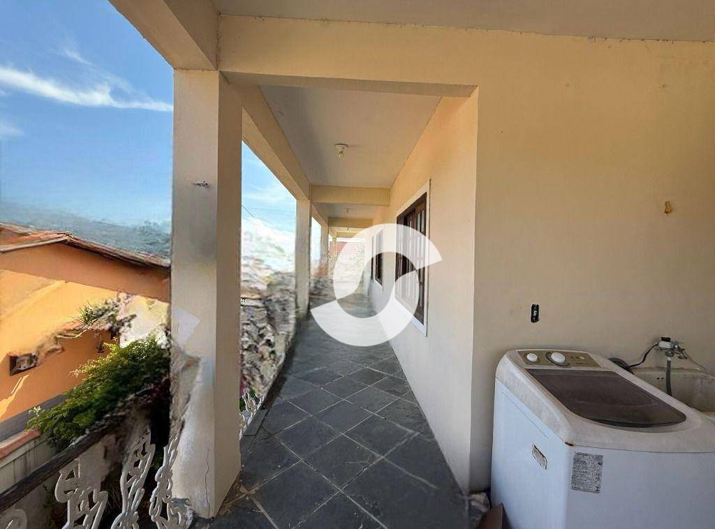 Casa à venda com 5 quartos, 250m² - Serra Grande,Niterói