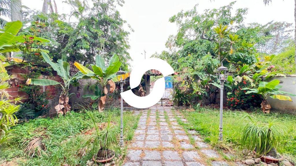 Casa à venda com 5 quartos, 350m² - Itaipu,Niterói