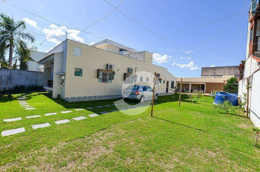  - Casa com 3 dormitórios à venda, 250 m² por R$ 2.500.000,00 - Itaipu - Niterói/RJ