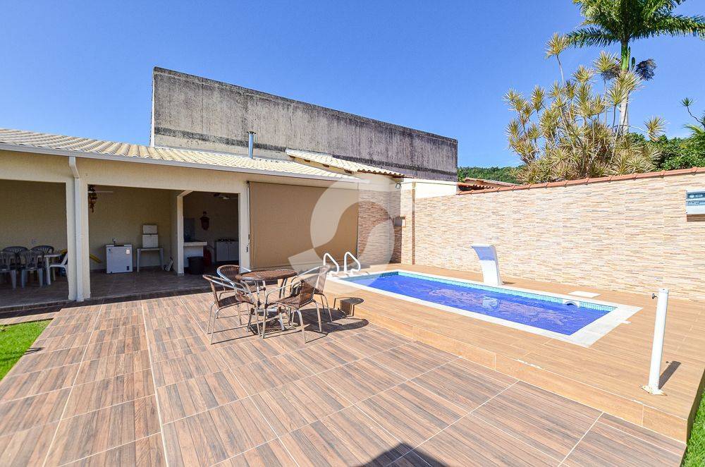Casa à venda com 3 quartos, 250m² - Itaipu,Niterói