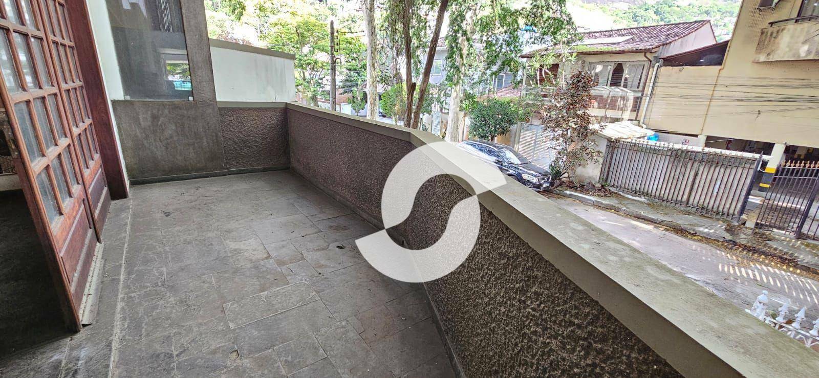 Casa à venda com 5 quartos, 194m² - Charitas,Niterói