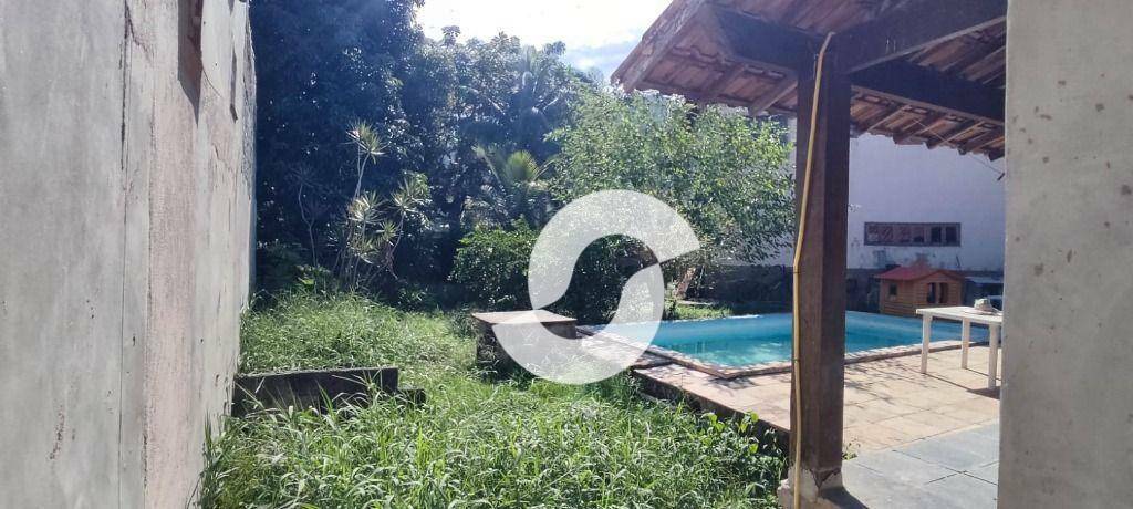 Casa à venda com 4 quartos, 310m² - Piratininga,Niterói