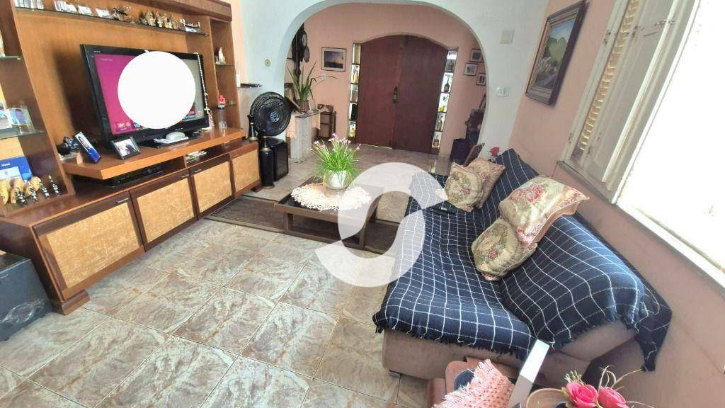 Casa à venda com 3 quartos, 400m² - Fonseca,Niterói
