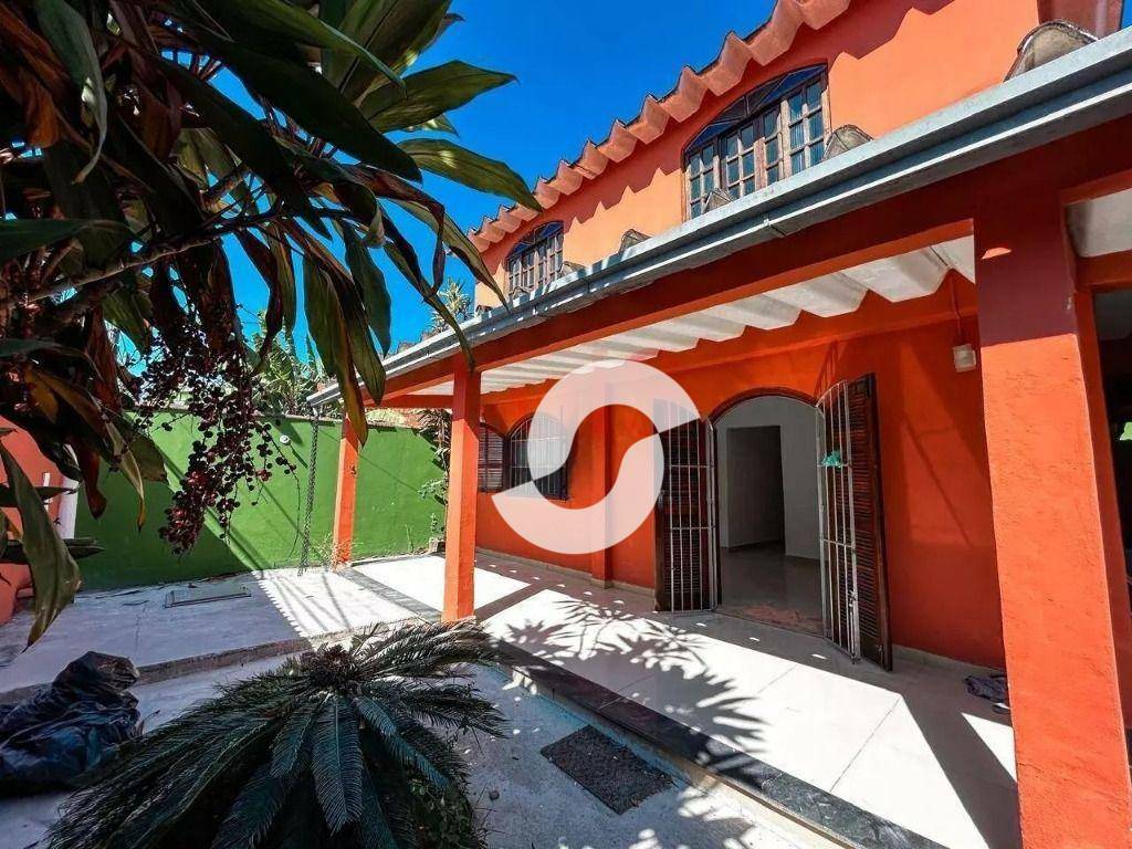 Casa à venda com 3 quartos, 251m² - Maravista,Niterói