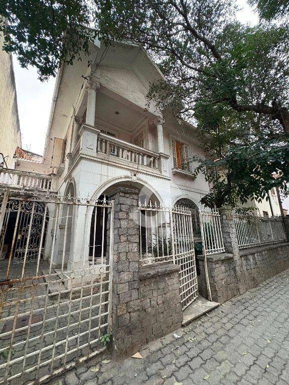 Casa à venda com 5 quartos, 260m² - Ingá,Niterói