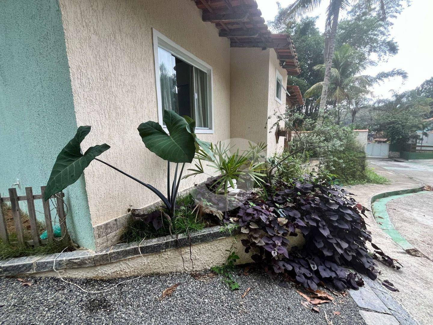  - Casa com 3 dormitórios à venda, 70 m² por R$ 490.000,00 - Itaipu - Niterói/RJ