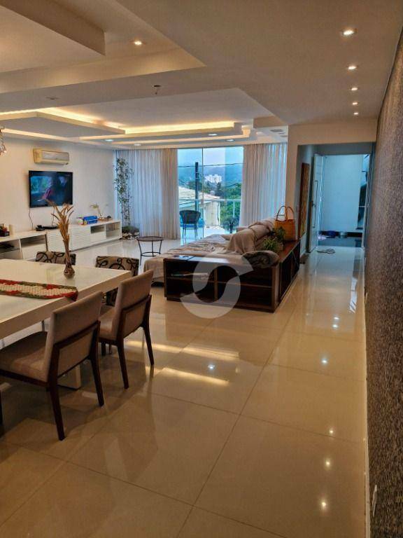 Casa à venda com 4 quartos, 440m² - Maria Paula,Niterói