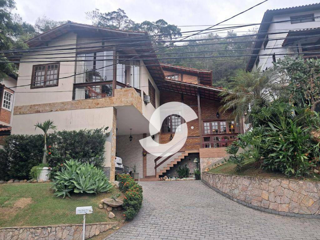 Casa à venda com 3 quartos, 318m² - Piratininga,Niterói