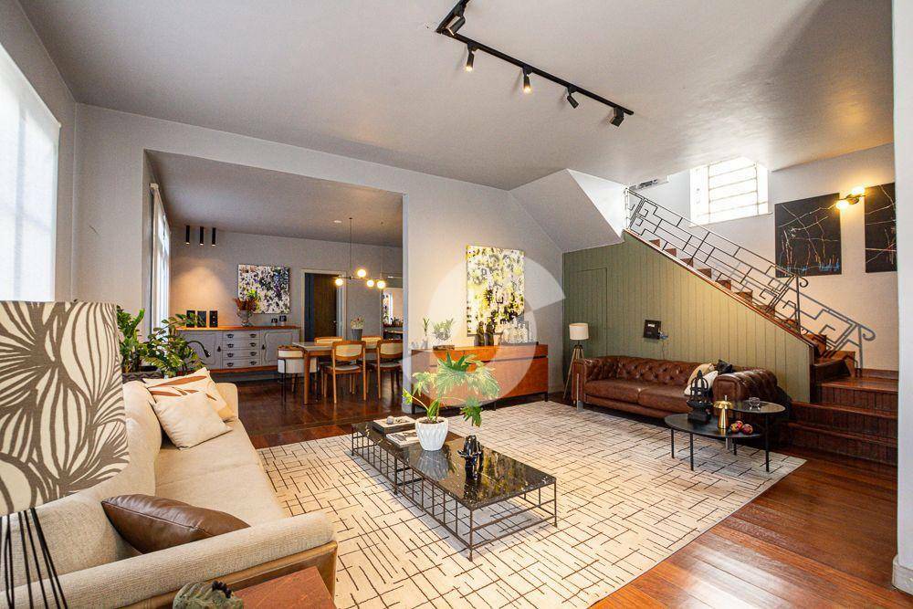 Casa à venda com 6 quartos, 288m² - Santa Rosa,Niterói