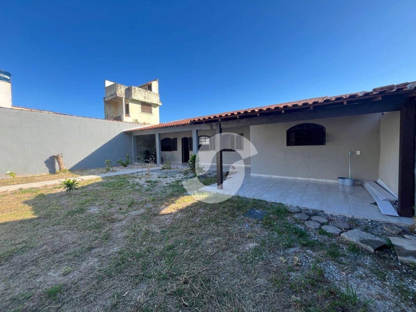 Casa à venda com 2 quartos, 108m² - Itaipu,Niterói
