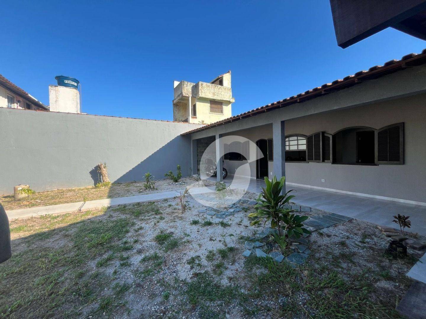 Casa à venda com 2 quartos, 108m² - Itaipu,Niterói
