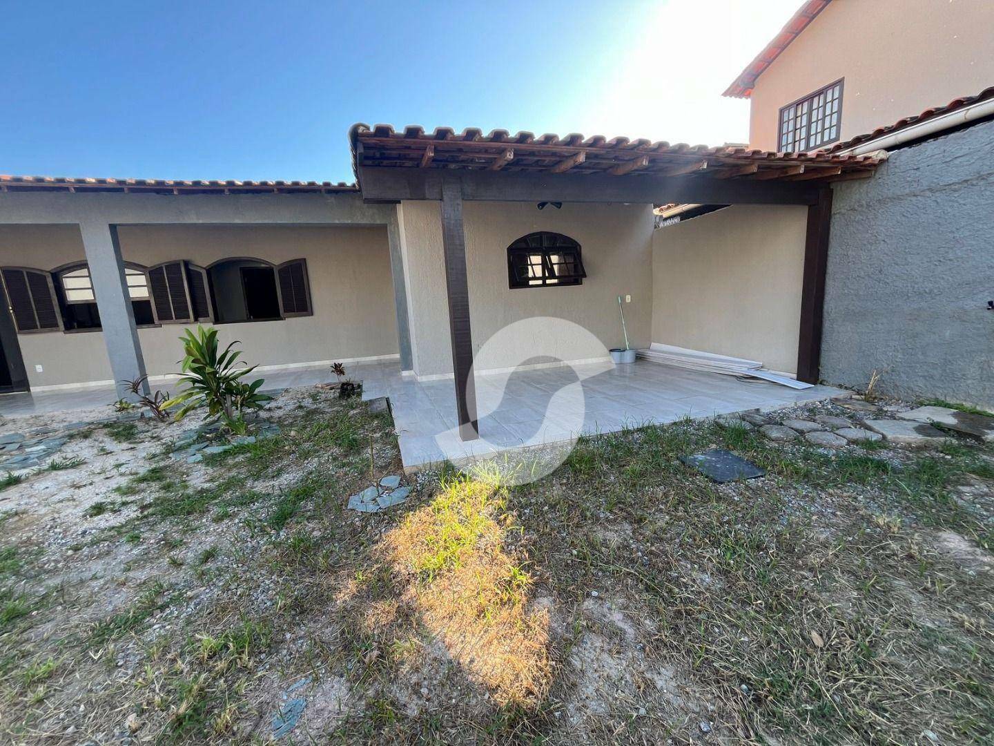 Casa à venda com 2 quartos, 108m² - Itaipu,Niterói