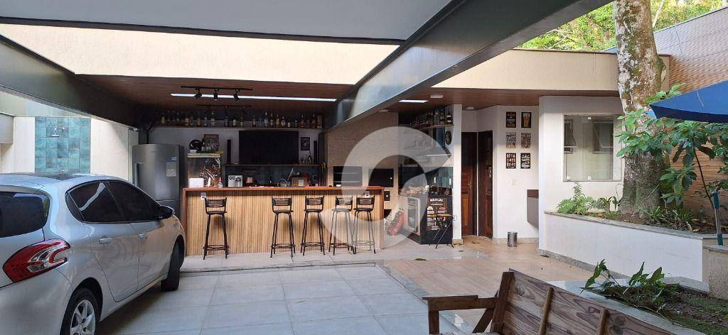 Casa à venda com 4 quartos, 360m² - Vila Progresso,Niterói