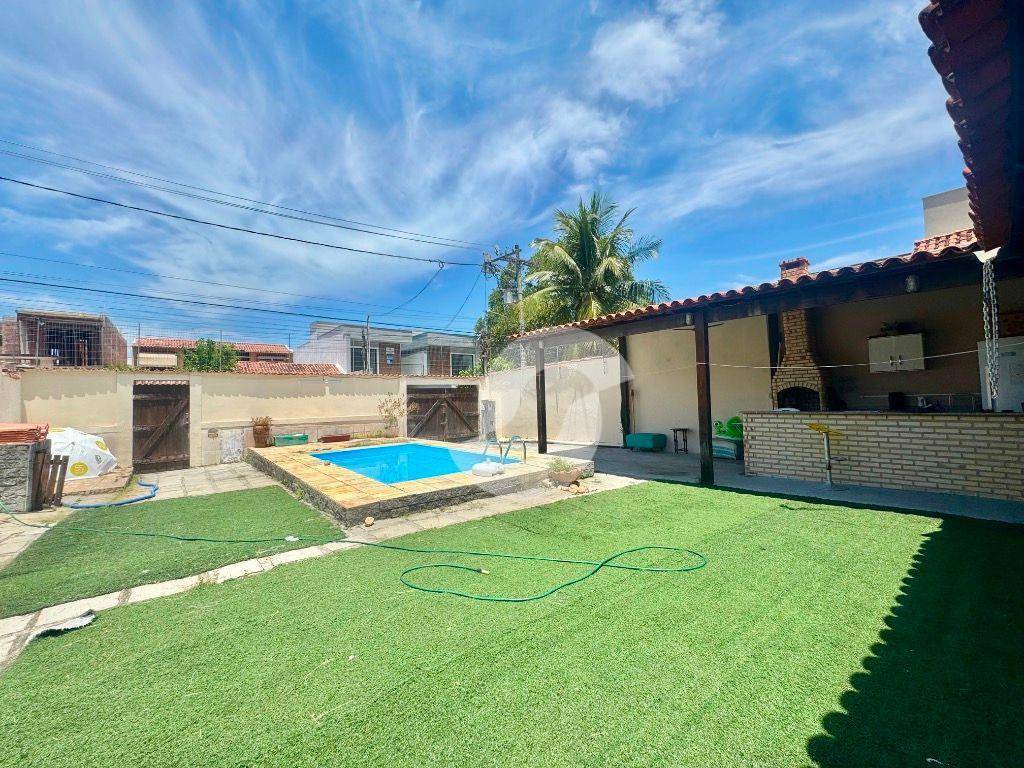 Casa à venda com 3 quartos, 158m² - Piratininga,Niterói