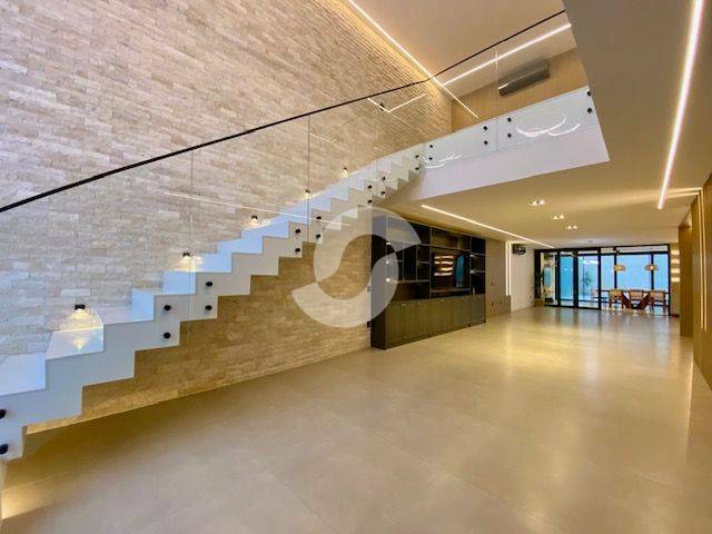 Casa à venda com 5 quartos, 446m² - Camboinhas,Niterói