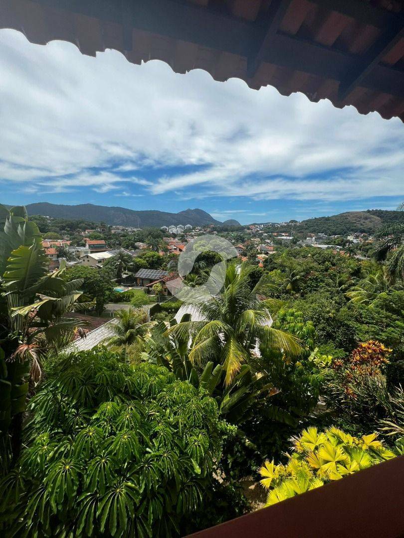 Casa à venda com 4 quartos, 600m² - Itaipu,Niterói