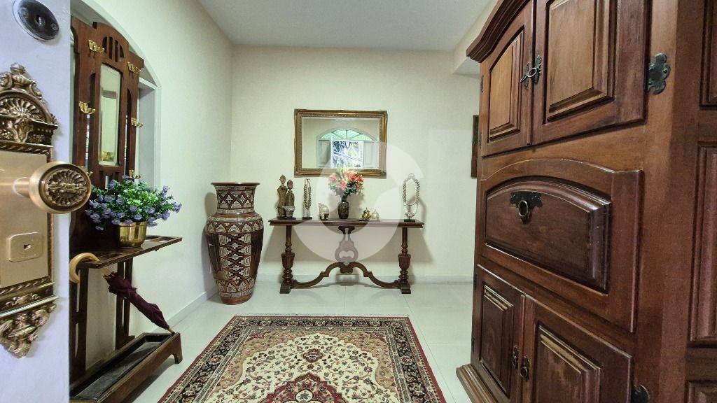  - Casa com 4 dormitórios à venda, 342 m² por R$ 2.500.000,00 - Itaipu - Niterói/RJ