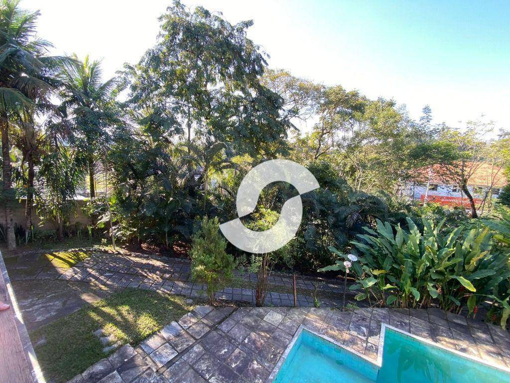 Casa à venda com 4 quartos, 300m² - Maria Paula,Niterói