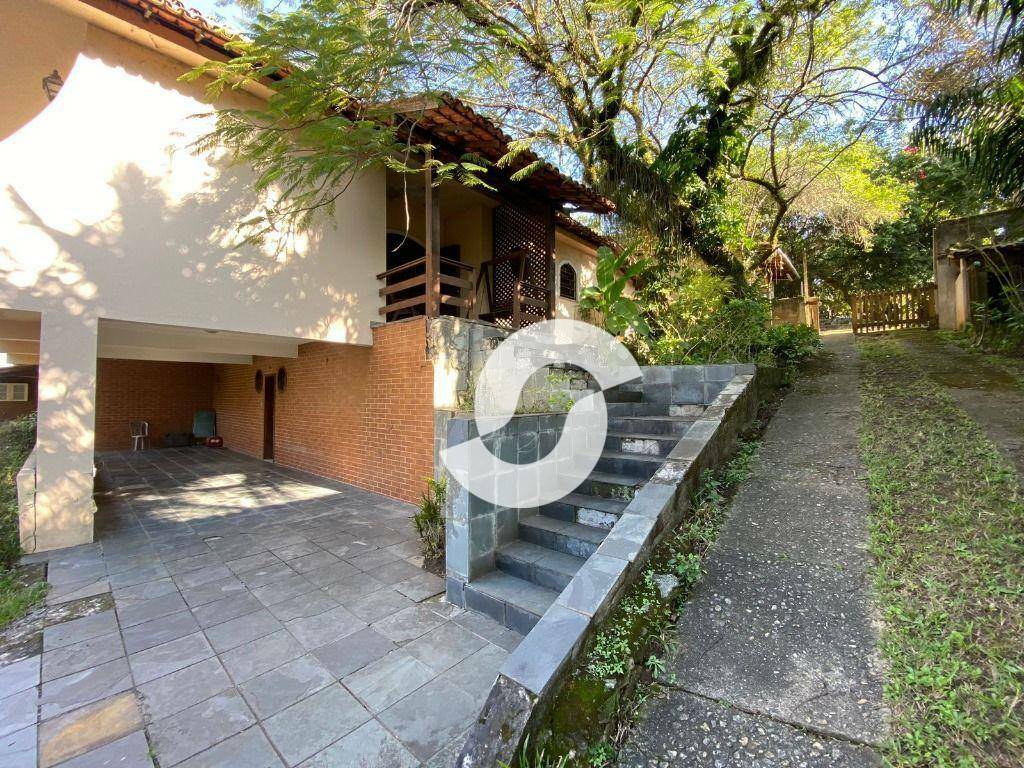 Casa à venda com 4 quartos, 300m² - Maria Paula,Niterói