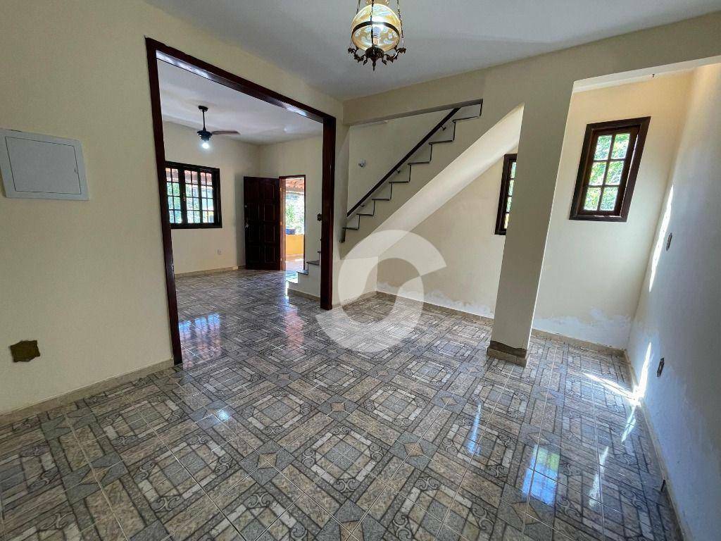  - Casa 4 quartos santo antonio