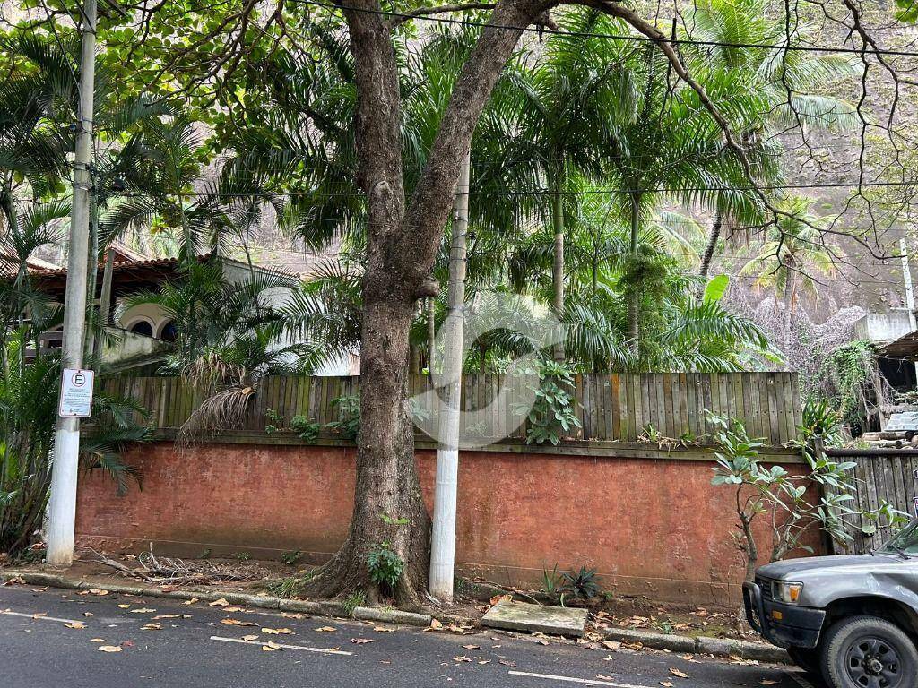 Casa à venda com 2 quartos, 100m² - Itacoatiara,Niterói