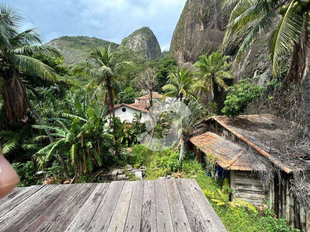 Casa à venda com 2 quartos, 100m² - Itacoatiara,Niterói