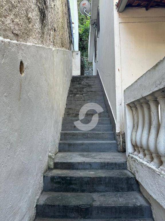 Casa à venda com 3 quartos, 162m² - Santa Rosa,Niterói